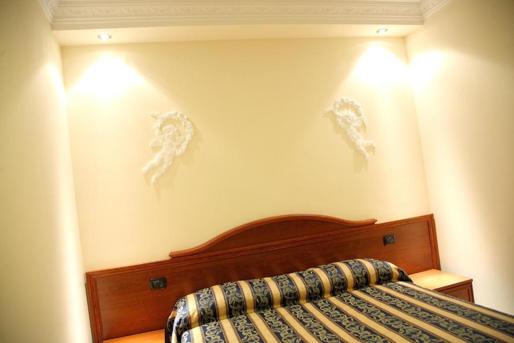 Guest House Galaxy Rom Zimmer foto